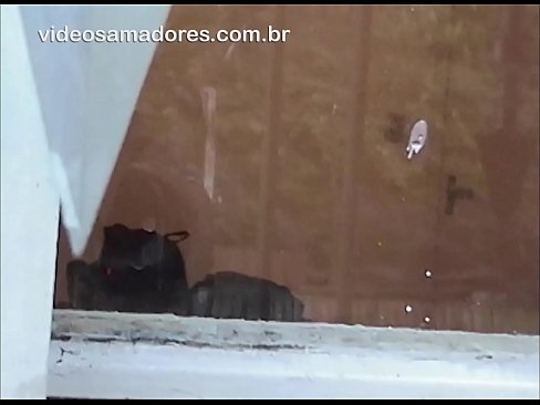 ❤️ Home cachondo mirando á súa moza con outro mozo, gravando un vídeo de carallo sen molestar á parella Porno de calidade en % gl.special-grasser.ru % ❤